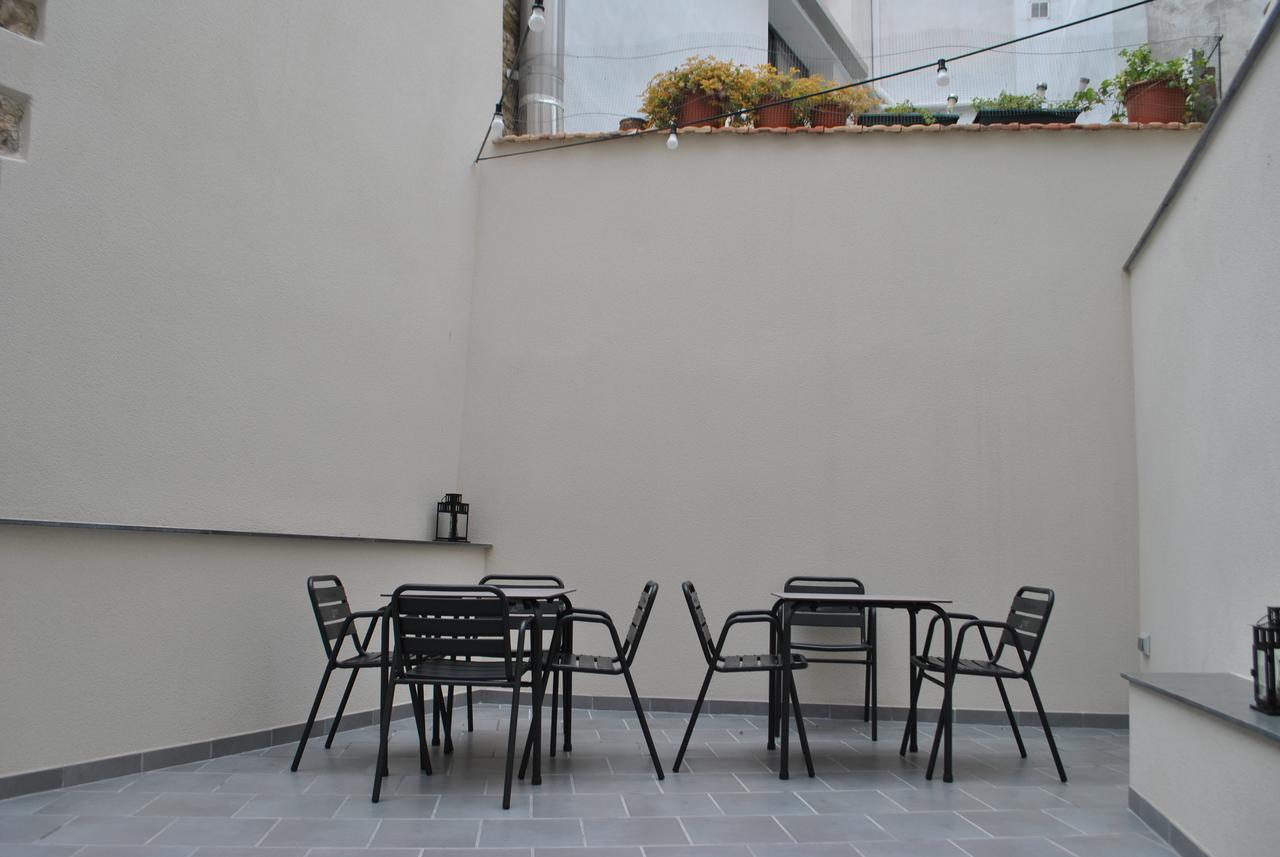 Hostal Universitat Cervera  Exteriér fotografie