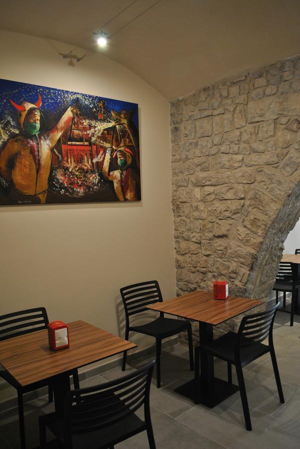 Hostal Universitat Cervera  Exteriér fotografie