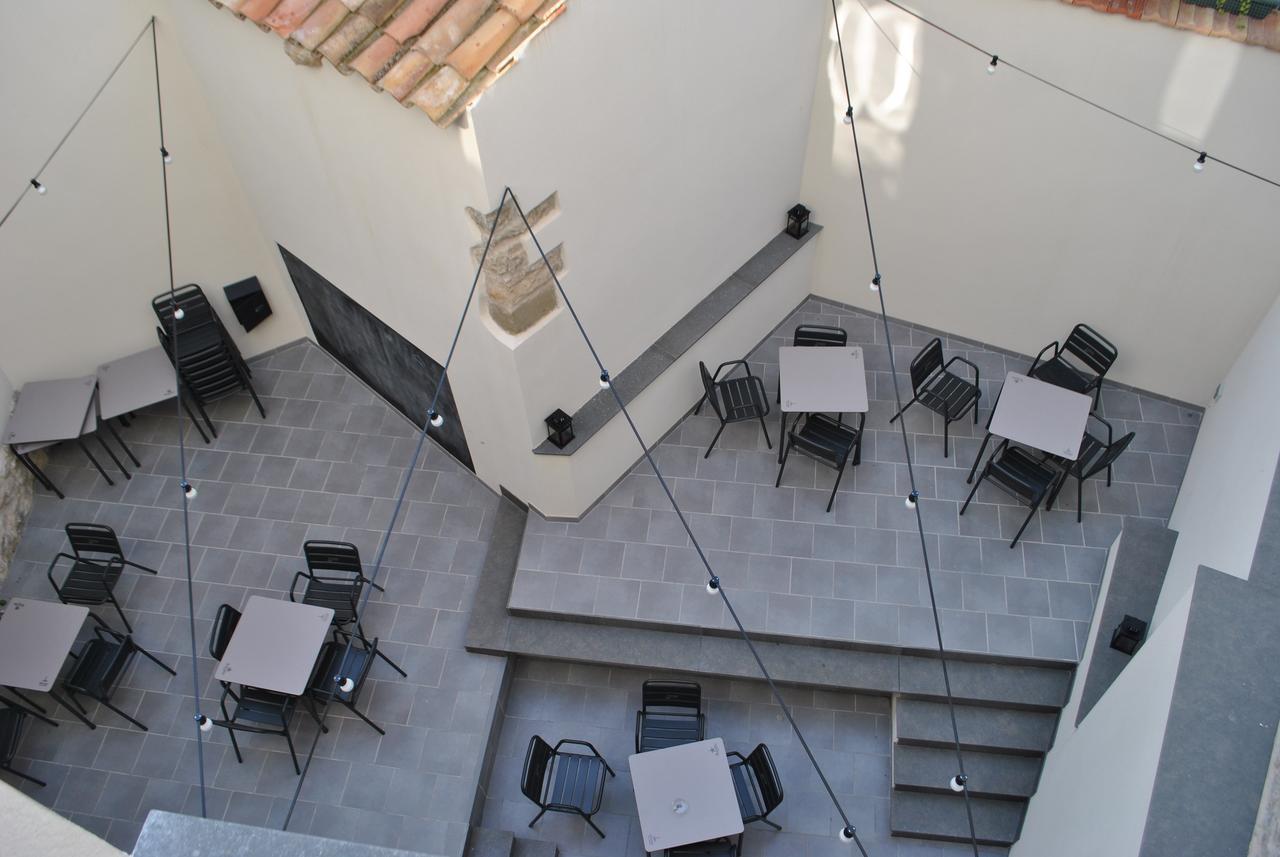 Hostal Universitat Cervera  Exteriér fotografie