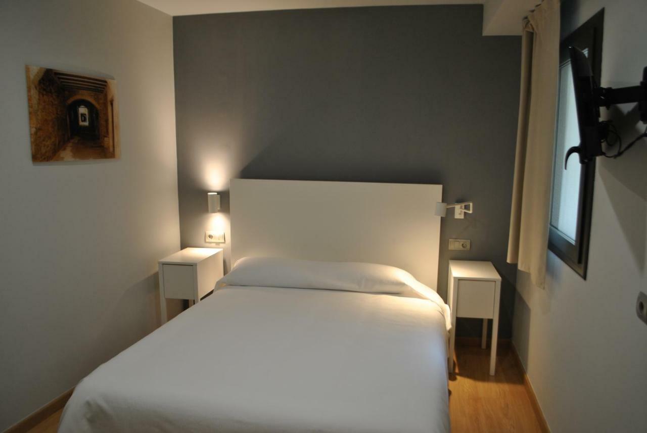 Hostal Universitat Cervera  Exteriér fotografie
